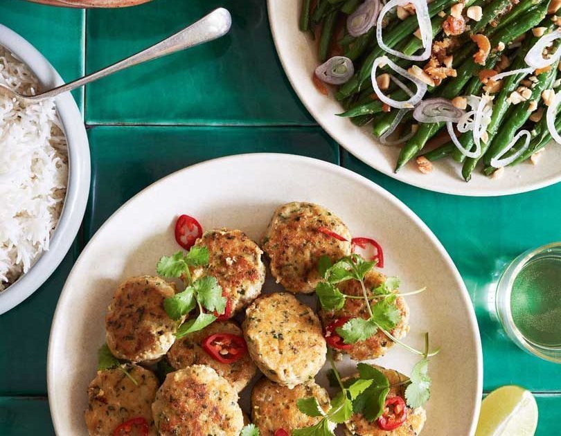 Thai Fish Cakes with Green Bean & Dried Shrimp Salad