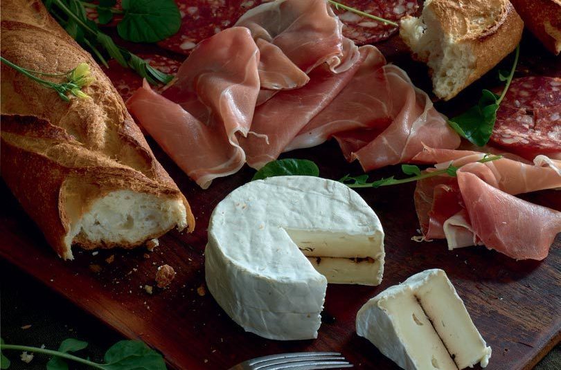 CUISINE CHEESE WATCH / Lynton Noir – Cranky Goat, Marlborough Sounds CUISINE CHEESE WATCH / Lynton Noir – Cranky Goat, Marlborough Sounds