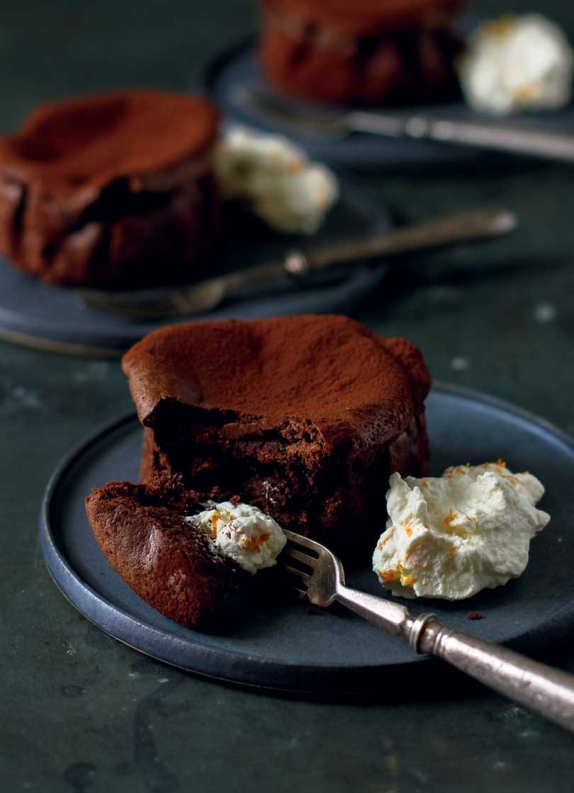 EARL GREY CHILLI CHOCOLATE CLOUD CAKES WITH MANDARIN CREAM EARL GREY CHILLI CHOCOLATE CLOUD CAKES WITH MANDARIN CREAM