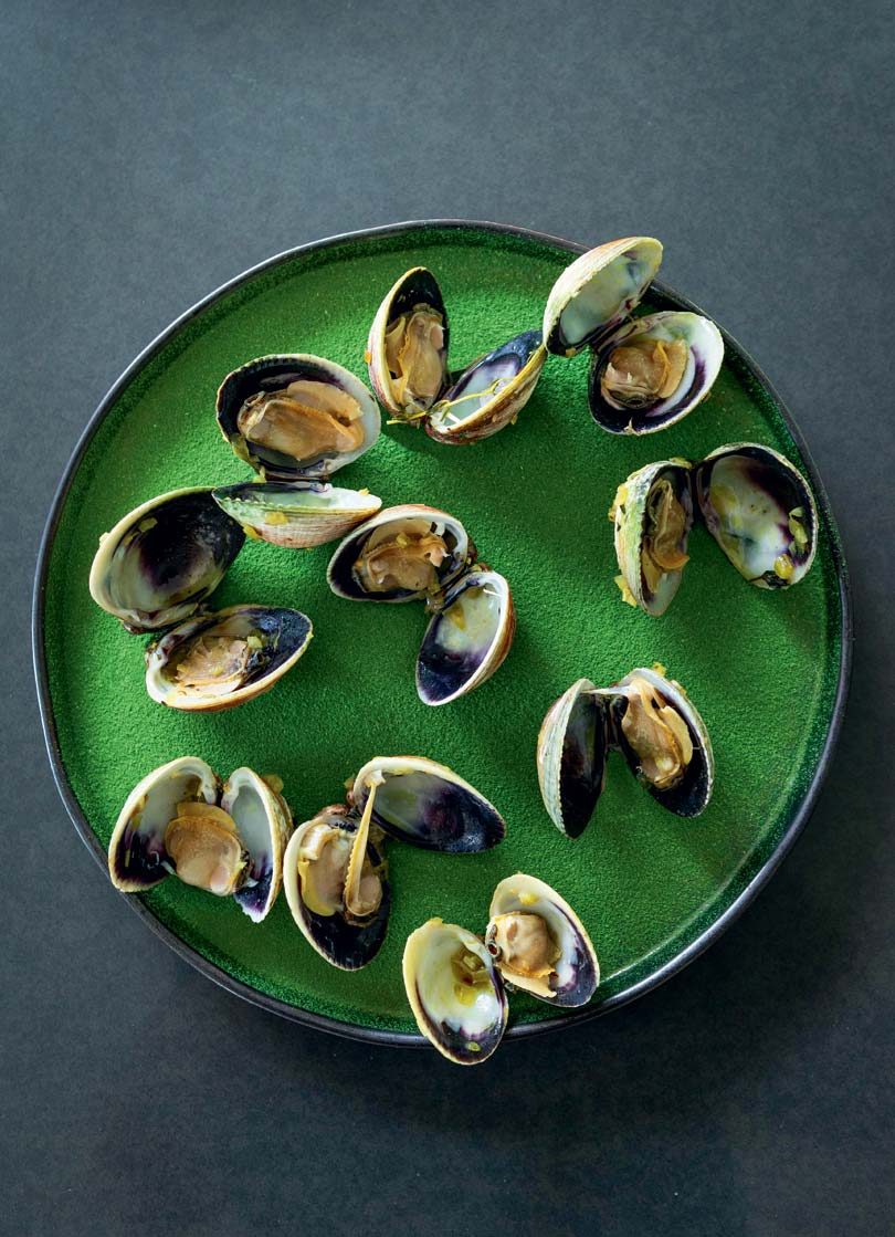 Cloudy Bay Clams