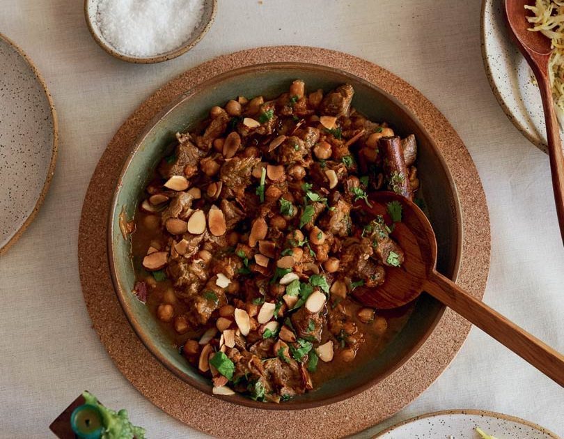MOROCCAN SPICED LAMB, CHICKPEAS & APRICOTS