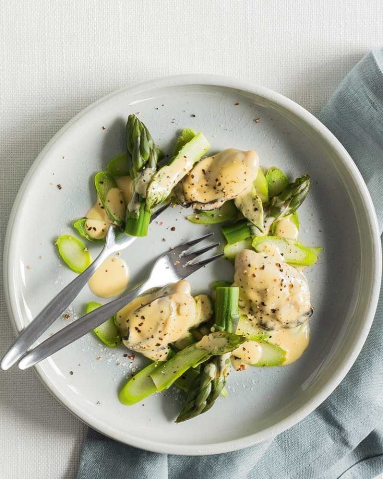 POACHED OYSTERS WITH ASPARAGUS Cuisine Magazine From New Zealand to