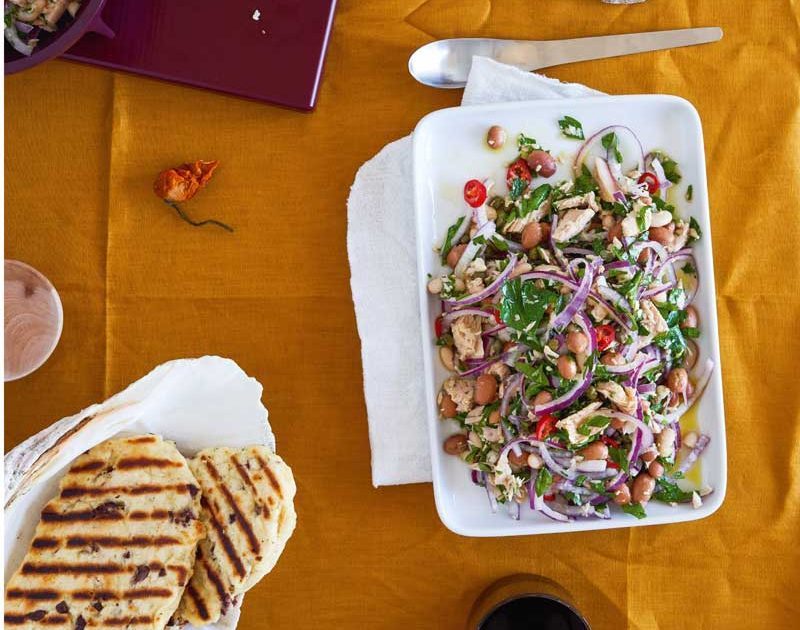 TUNA & BEAN SALAD WITH BLACK OLIVE & FETA BARBECUE BREAD