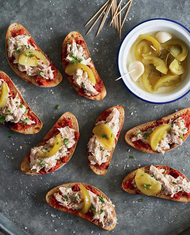 PICKLED GREEN TOMATOES, ’NDUJA & SMOKED KAHAWAI BRUSCHETTA PICKLED GREEN TOMATOES, ’NDUJA & SMOKED KAHAWAI BRUSCHETTA