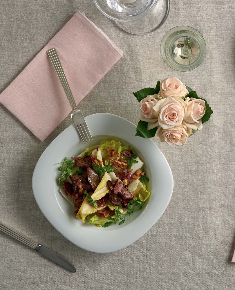 CHICKEN LIVERS ON A WITLOOF & WALNUT SALAD WITH WALNUT OIL DRESSING CHICKEN LIVERS ON A WITLOOF & WALNUT SALAD WITH WALNUT OIL DRESSING