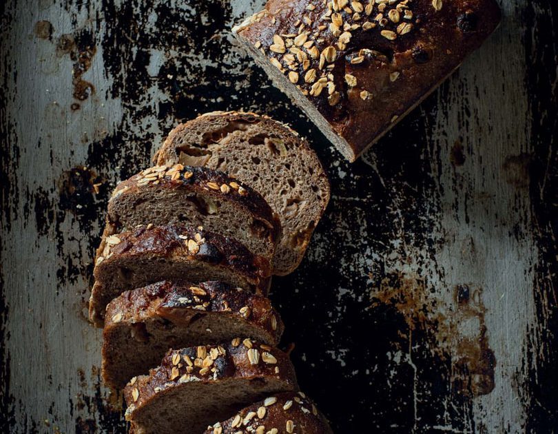 ORGANIC RYE, ROASTED PEAR, OAT & SULTANA FRUIT BREAD ORGANIC RYE, ROASTED PEAR, OAT & SULTANA FRUIT BREAD