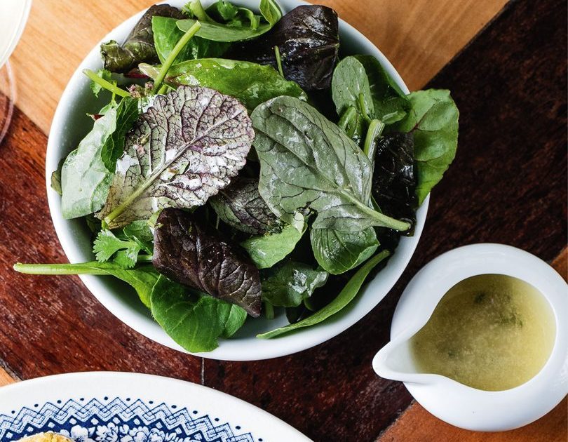 LEAF SALAD WITH LEMON, THYME & HONEY DRESSING