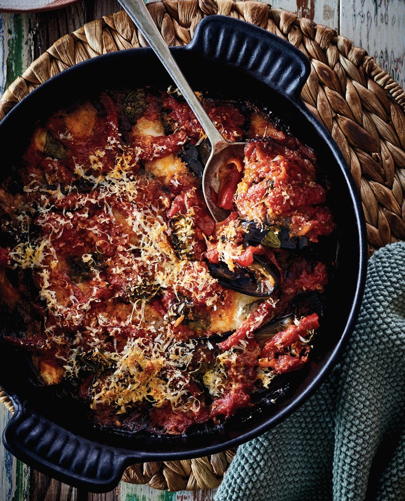 BAKED EGGPLANT WITH PEPPERS & MOZZARELLA