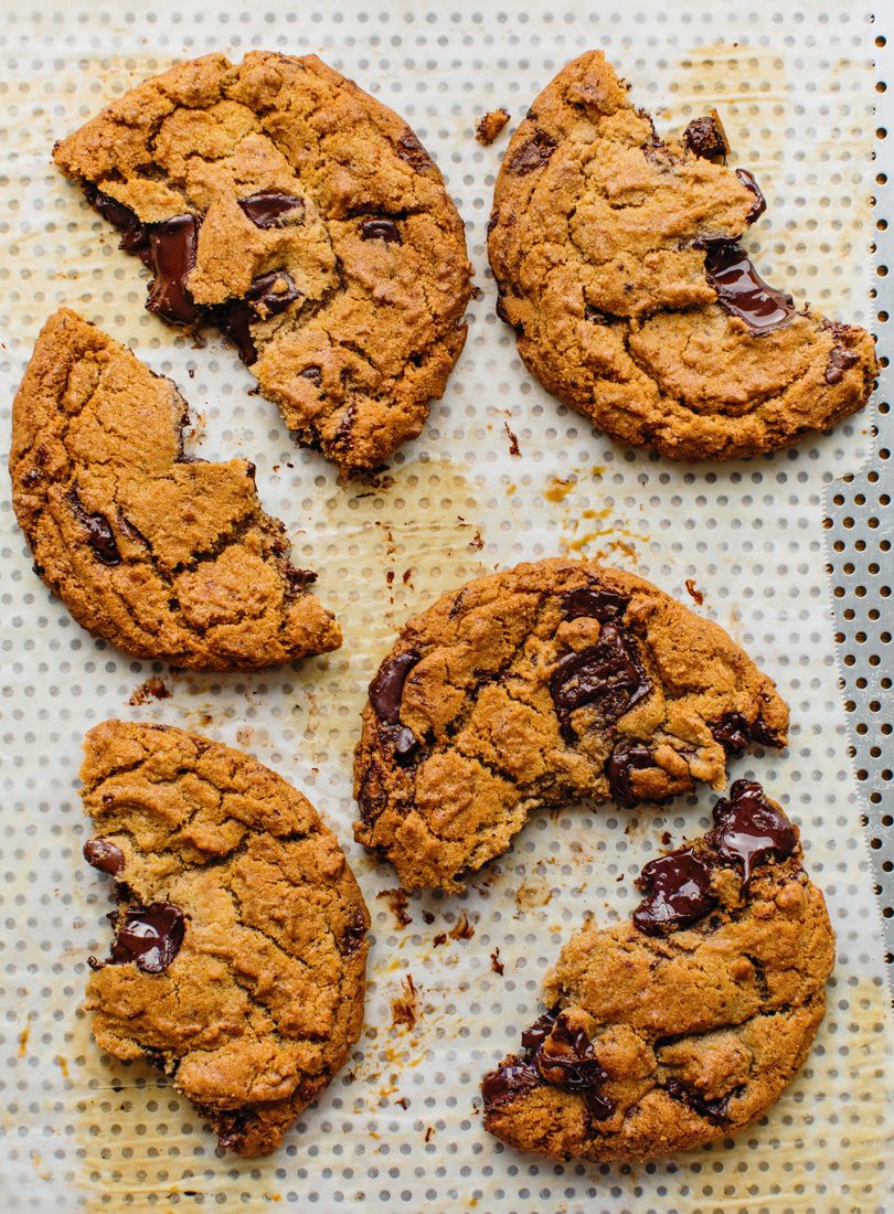 BROWN BUTTER DARK CHOCOLATE COOKIES