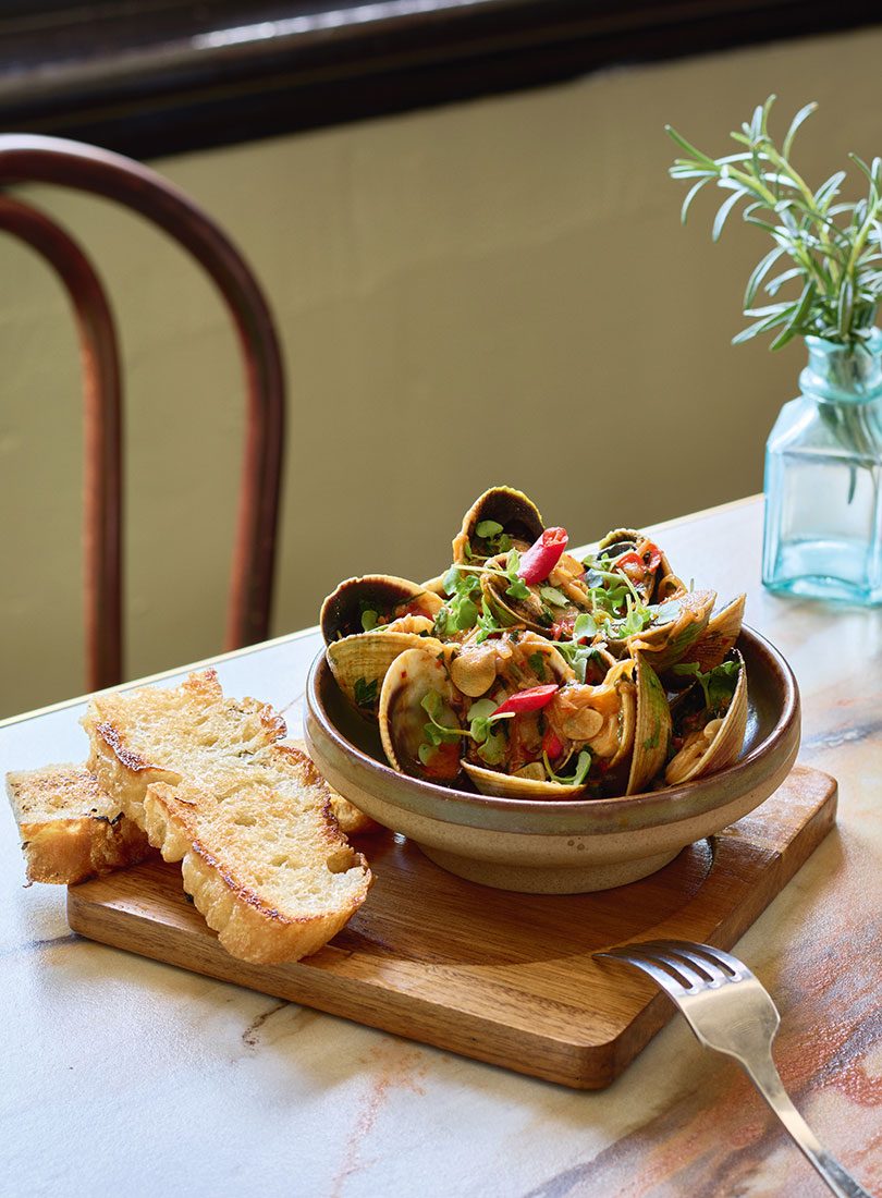 CLOUDY BAY CLAMS IN ’NDUJA BUTTER - Cuisine Magazine - From New Zealand to the World