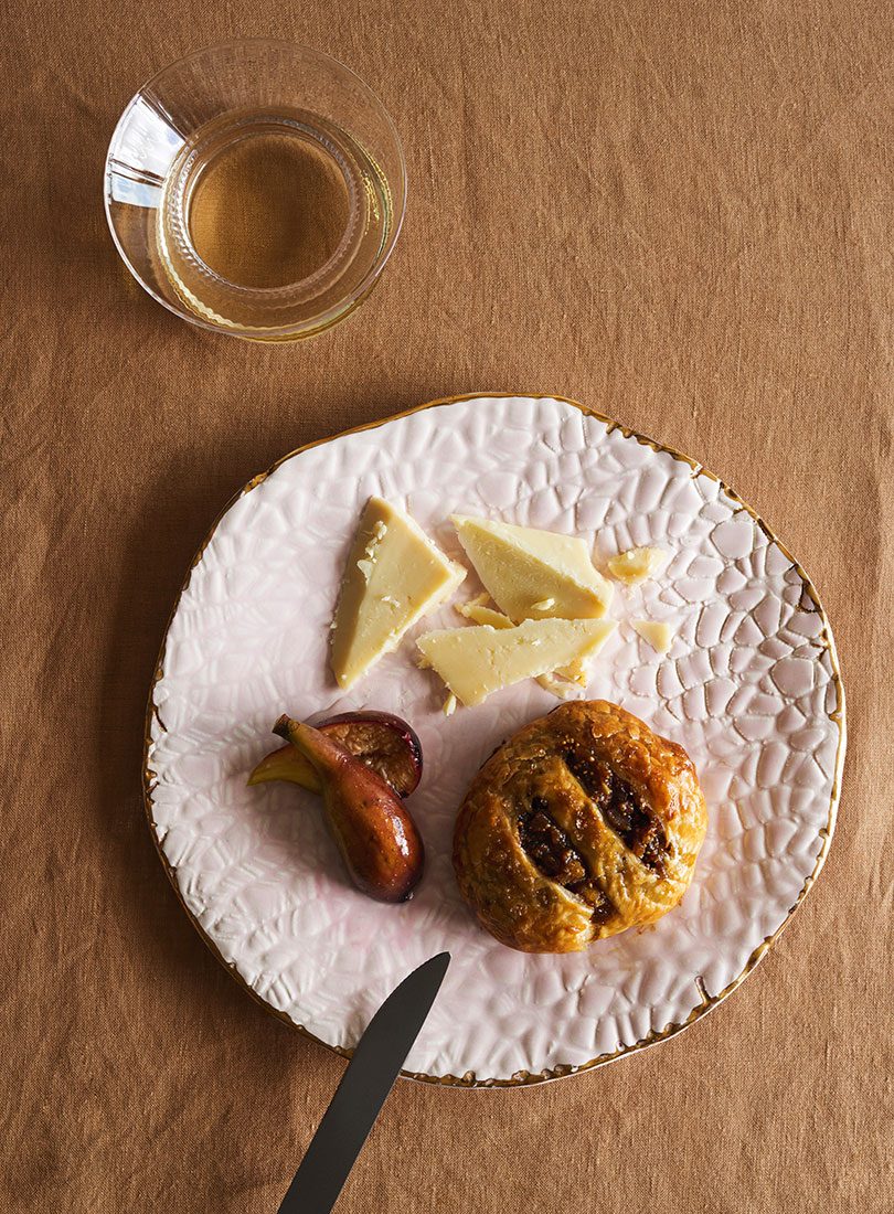 Fig & Fennel Eccles Cakes With Poached Figs Cuisine Magazine From